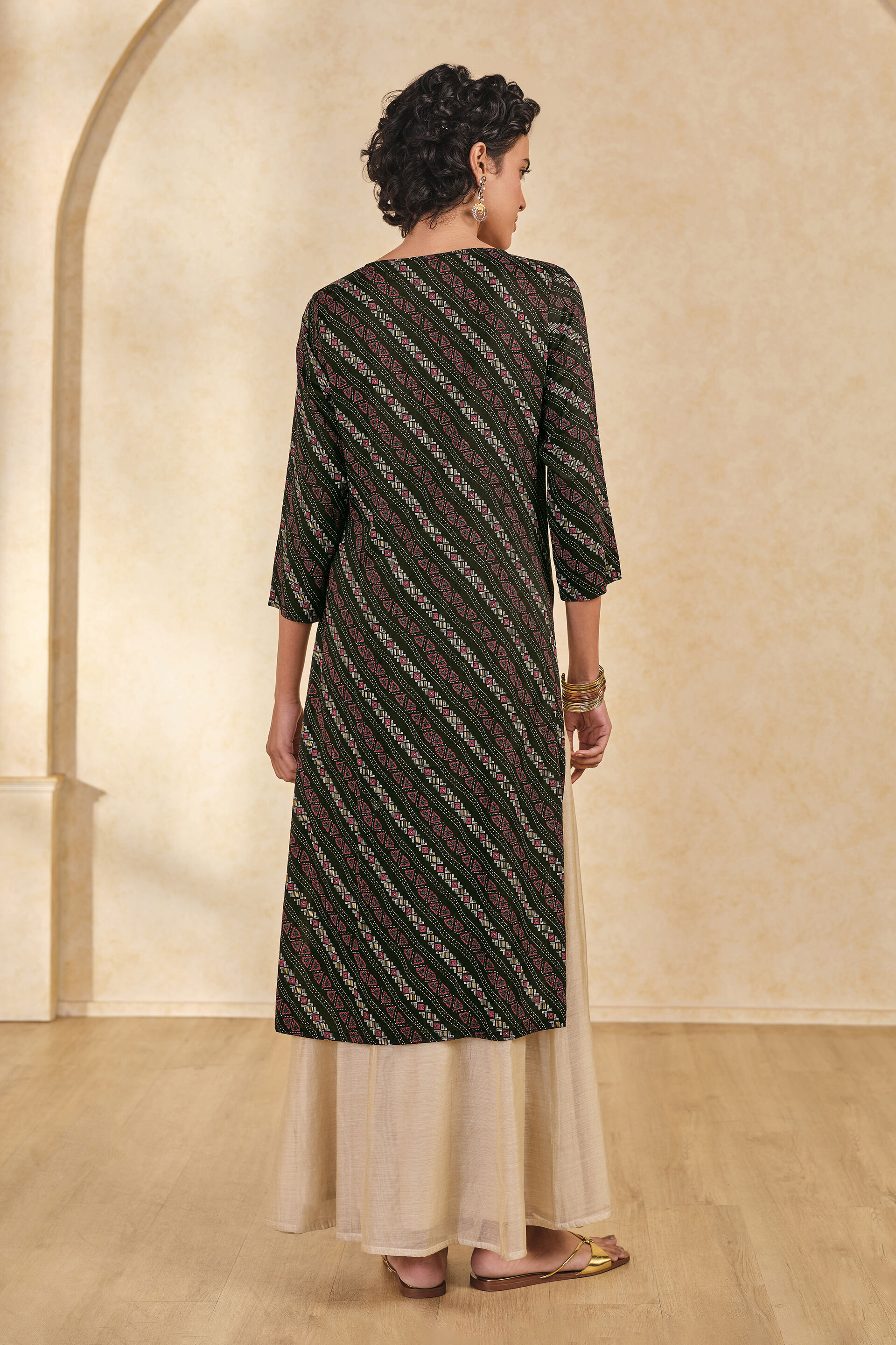 Straight Fit Black Embroidered Kurta, Black, image 4